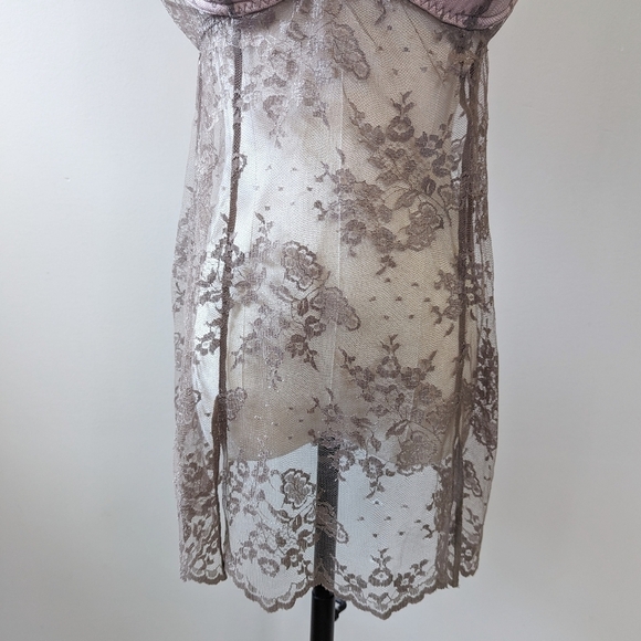 Vintage Y2K Victoria's Secret Sheer Lace Chemise Slip - Picture 3 of 13